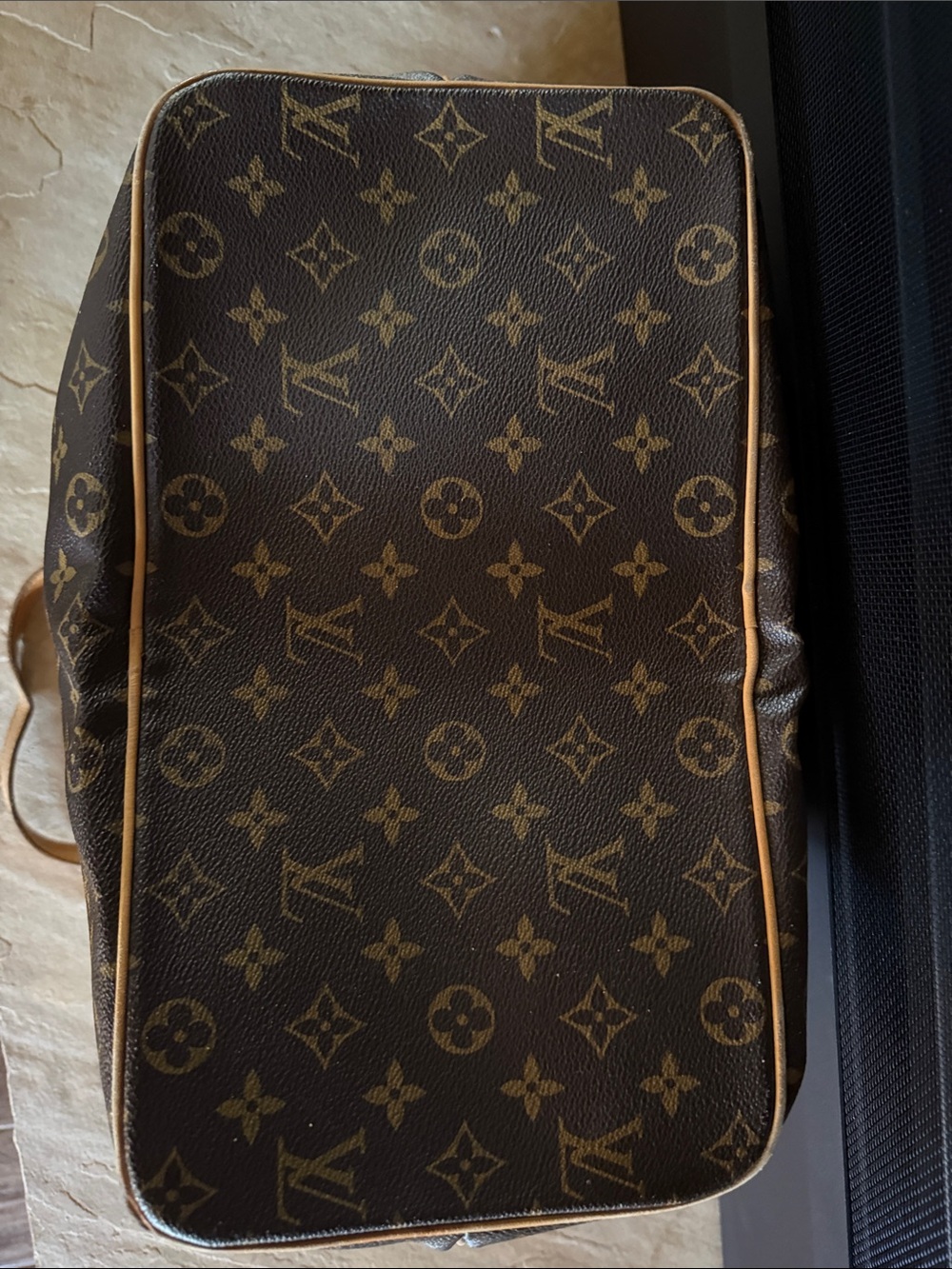 Louis Vuitton Monogram Canvas Tote with Tan Vachetta Trim - Picture 5 of 15